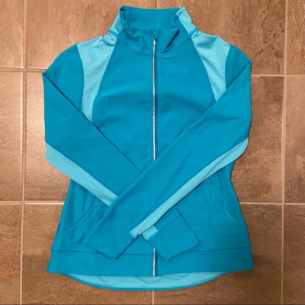 Lucy running zip-up